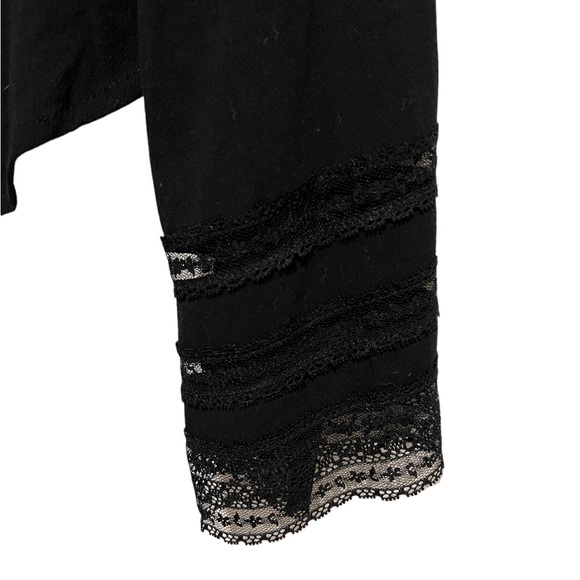 Forever 21 black laced blouse - Picture 4 of 4